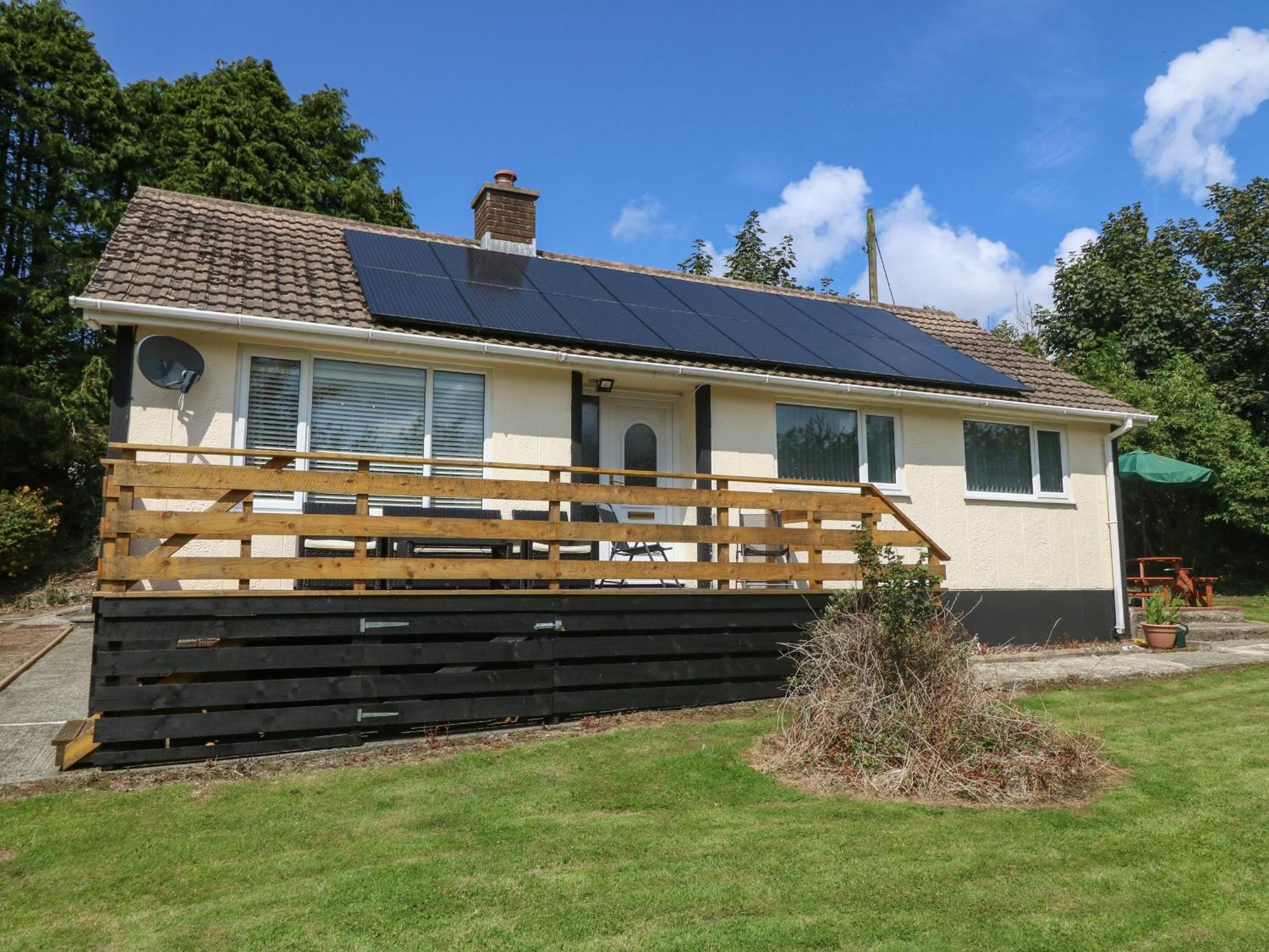Petlyns Patch Villa Holyhead Exterior photo